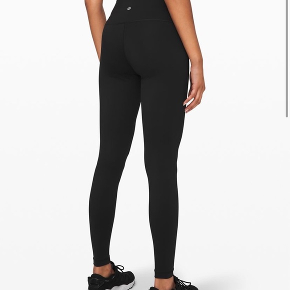 black and white wunder under - Picture 3 of 5